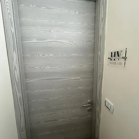 Appartamento Valentino House Vico Mattonelle 48 *