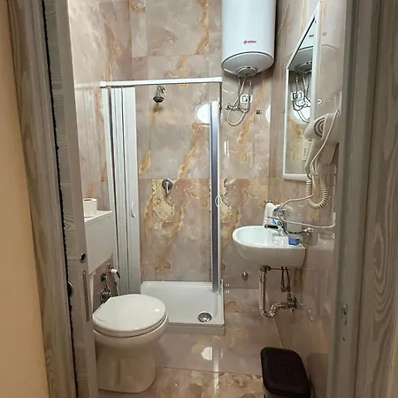 Valentino House Vico Mattonelle 48 * Napoli